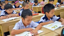 Tăng dân số và sự mất cân đối về trường lớp