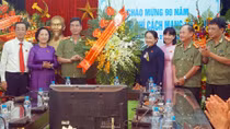 Đoàn đại biểu Quốc hội TP Hồ Chí Minh thăm, chúc mừng Báo CAND