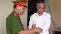 Không vay mượn, bỗng dưng có 'sổ nợ' hàng trăm triệu đồng