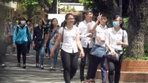 Thi THPT quốc gia xong, các trường 'lao vào' chấm thi