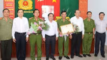 Thưởng 'nóng' 50 triệu đồng cho Phòng CSĐTTP về Ma túy Cần Thơ