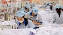Nhiều hỗ trợ cho doanh nghiệp sử dụng lao động nữ