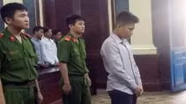 Vô cớ bị hành hung, nam thiếu niên đâm chết người