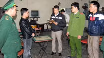 Nóng bỏng nạn pháo lậu ở Hà Tĩnh