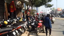 Giá trông xe ở nhiều điểm vui chơi vẫn bị "chém" đẹp