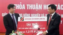 Bệnh viện Đại học Y Hà Nội nhận tài trợ 1,3 tỷ đồng