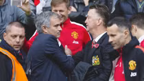 Van Gaal và Mourinho: Giữa hai cá tính điên rồ…