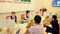 Ném tiền vào vàng: Mọi hướng nhìn đều thấy rủi ro