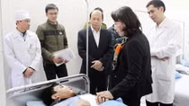 Hỗ trợ các nạn nhân trong vụ TNGT tại Quảng Ninh