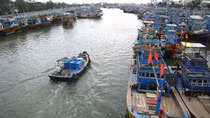 Tàu thuyền lại ra khơi, theo dõi chặt chẽ diễn biến thời tiết