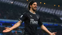 Man City mất cơ hội vàng rút ngắn khoảng cách với Chelsea