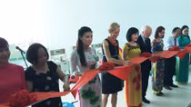 Đặt tượng cố Thủ tướng Thụy Điển tại Bệnh viện Nhi Trung ương