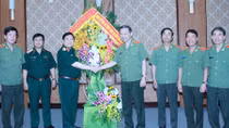 Đảng ủy Công an Trung ương và Bộ Công an chúc mừng Bộ trưởng Bộ Quốc phòng Ngô Xuân Lịch