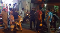 Mang súng, lựu đạn đi đòi nợ gây náo loạn khu phố
