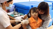 'Khẩn cấp triển khai các điểm tiêm chủng mở rộng'