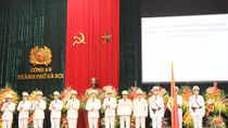 CSGT Công an TP Hà Nội đón nhận Huân chương bảo vệ Tổ quốc hạng Nhất