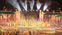 Lộng lẫy sắc màu đêm khai mạc Festival Huế 2016