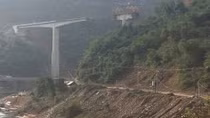 Khởi tố vụ sập giàn giáo làm 4 người chết