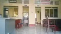Chủ tịch xã nhận khuyết điểm khi để trụ sở xã vắng như “chùa Bà Đanh”… do bận nhậu! 