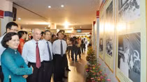 Khai mạc triển lãm ảnh 'Đảng Cộng sản Việt Nam - Sáng mãi niềm tin'