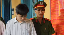 Dẫn người yêu nhí vào nhà nghỉ bị mẹ nạn nhân phát hiện