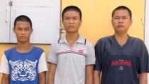 Khởi tố 3 thanh niên cướp tài sản phụ nữ