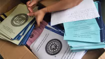 Cảnh giác với trò lừa chữa bách bệnh bằng 'nhân điện'