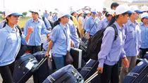 Lao động Việt Nam ở Thái Lan được quyền mua bảo hiểm