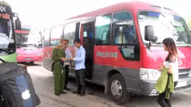 Tăng cường chống ‘cò mồi’, tranh giành khách tại các bến xe