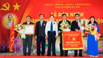 Thị xã Thuận An đón nhận danh hiệu Anh hùng Lao động thời kỳ đổi mới