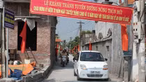 Tuổi trẻ Công an huyện Kiến Thụy giúp dân làm đường