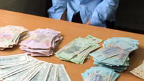 Đạo chích nhập nha khai 'thêm' trộm tiệm vàng