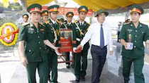 Truy điệu, an táng 13 hài cốt liệt sỹ hy sinh tại Lào