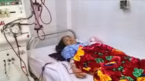 Cám cảnh ‘chị suy thận nuôi em tâm thần’