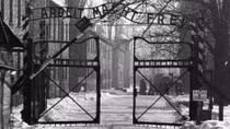 Người đầu tiên bóc trần tội ác man rợ ở trại tập trung Auschwitz