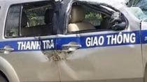 'Vây' Thanh tra giao thông để giải cứu xe vi phạm