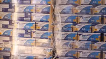 Phát hiện 4 container sữa nhập lậu