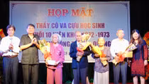 Cuộc hạnh ngộ sau 43 năm của thầy trò Bắc – Nam