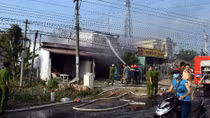 Cháy nhà ở Trà Vinh thiệt hại gần 2 tỷ đồng