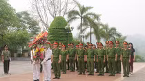 Dâng hương, hoa báo công tại Khu di tích lịch sử Nha Công an Trung ương