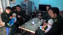 Niềm vui của lính biên phòng hiếm muộn