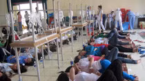 80% món ăn trong bữa cơm công nhân nhiễm vi sinh