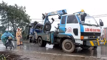 Tai nạn liên hoàn, quốc lộ 2 ách tắc nhiều giờ