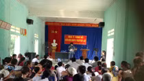 Giữ bình yên trên bản Tòng Già