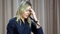 Sharapova, một tượng đài đã sụp đổ