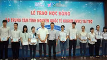 52 sinh viên nghèo vượt khó nhận học bổng từ Nhật Bản