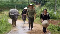 Công an Lai Châu "4 cùng" giữ bình yên, xóa đói nghèo