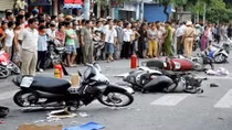 Mỗi ngày có 24 người chết vì tai nạn giao thông