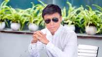  Con người có thể làm cho nhau buồn nhưng âm nhạc không bao giờ như thế