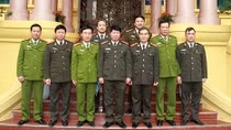 Thứ trưởng Bùi Văn Nam kiểm tra công tác đảm bảo ANTT tại địa bàn CA quận Thanh Xuân